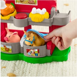 New 🤩 LITTLE PEOPLE CARING FOR ANIMALS FARM 🛒 -YOKIDOO SALES little people little people caring for animals far 2